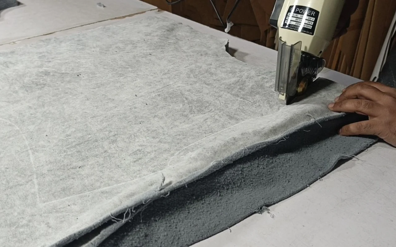 Precision Knife Cutting and Edge Tolerance Inspection